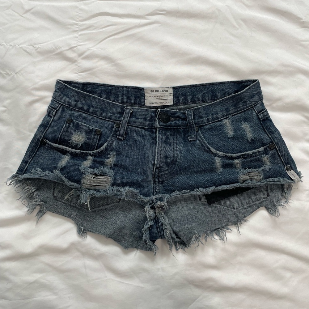 One Teaspoon “Bonita” shorts  Size: 27